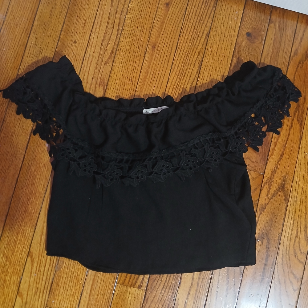 Off-Shoulder Black Lace-Trim Women's Crop Top